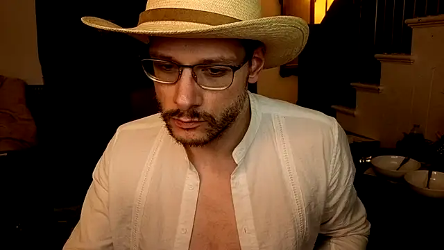 MasterDaddyCool webcam
