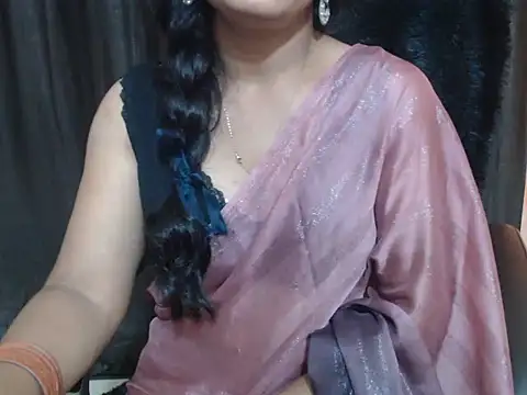 Kudi_Kiyara webcam