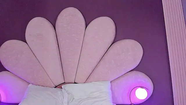 MeganR_ webcam
