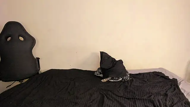 chucky_karla webcam