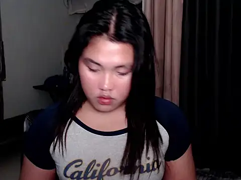 Mystic_Ember webcam