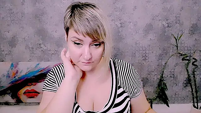 Djullia webcam