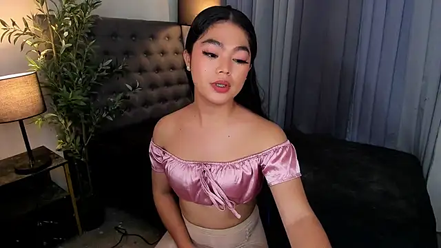 AsianHugecockAnna webcam