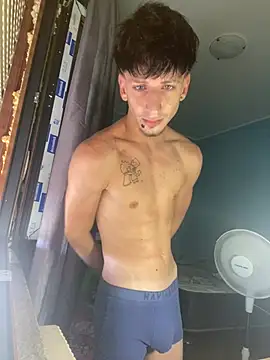 Leonardo0606 Live Webcam on Stripchat
