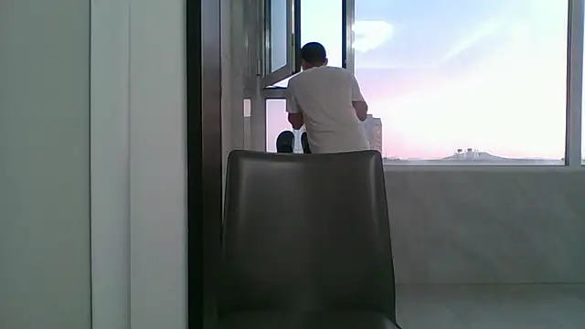 nole_china7 (Ask my age) - talk / fun / cum