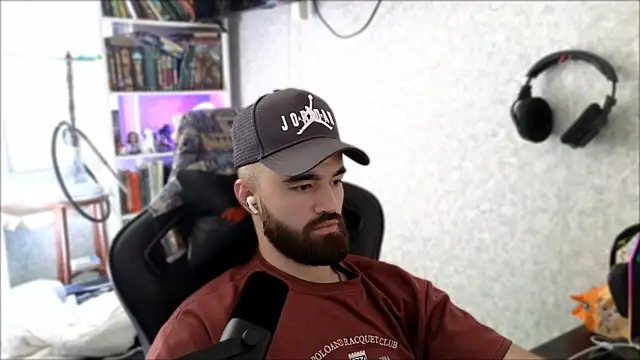 _Serious_Man webcam