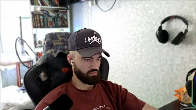 _Serious_Man webcam