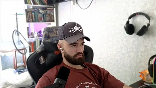 _Serious_Man webcam