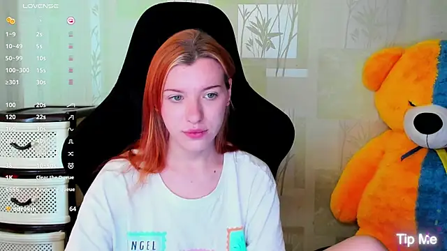 megannewcat's live room