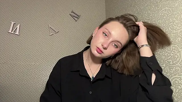 lovieclausing's live room