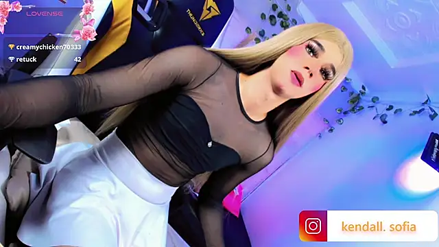 Sophiaa_doll_ webcam