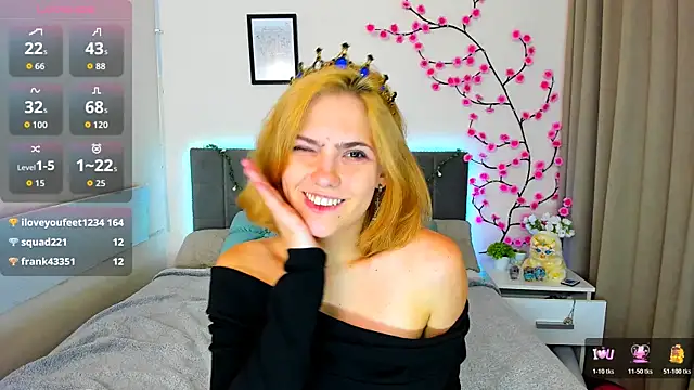 DellaRows live cam on StripChat