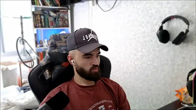 _Serious_Man webcam