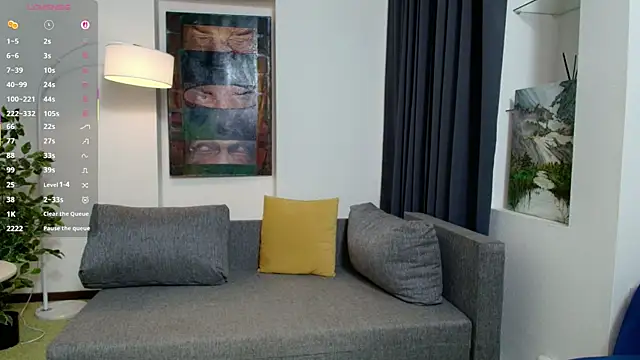 AminaRuthers webcam