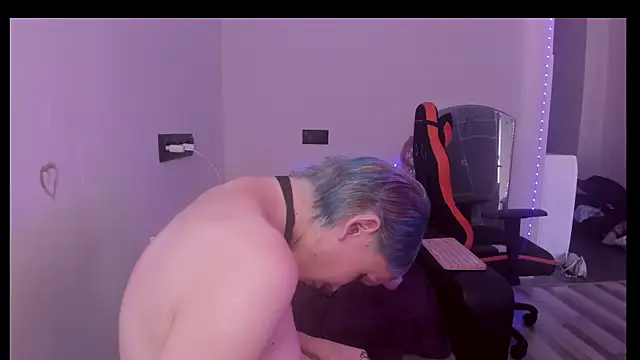 Lyricca live cam on StripChat