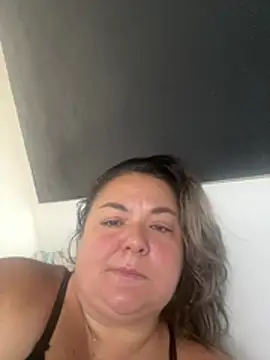 MikyVesela webcam