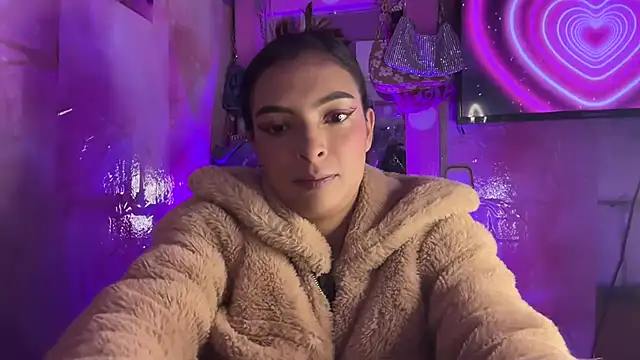 Skye_Moore webcam