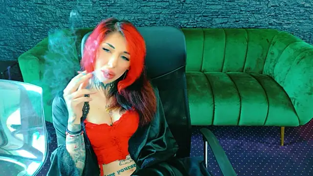 cassyfoxyy - CassyFoxyy's free webcam - UK Sex Cams