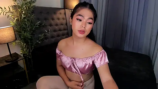 AsianHugecockAnna webcam