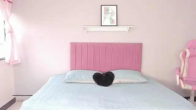 Camille_Rosse06 live cam on StripChat