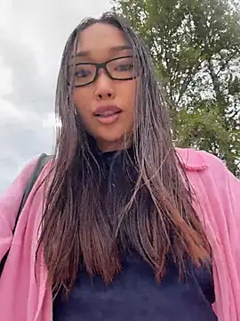 trytomakememoam webcam