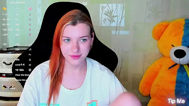 MeganNewCat webcam