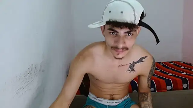 Arzu_08 webcam