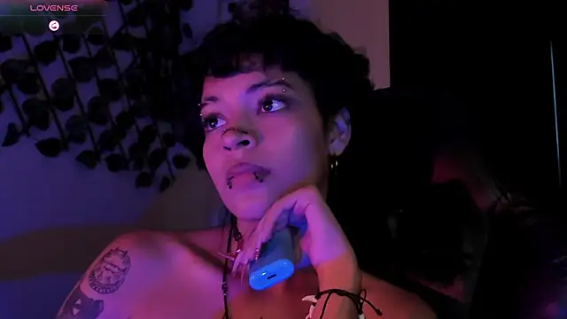 Anny_Kiitty webcam
