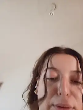 Werderwerememm live sex cam