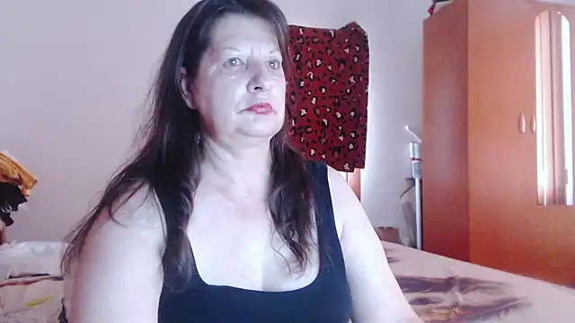 ExtasyMature webcam