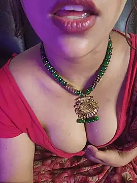 callmeshreya webcam