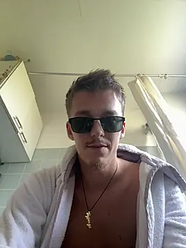Toyjungee webcam