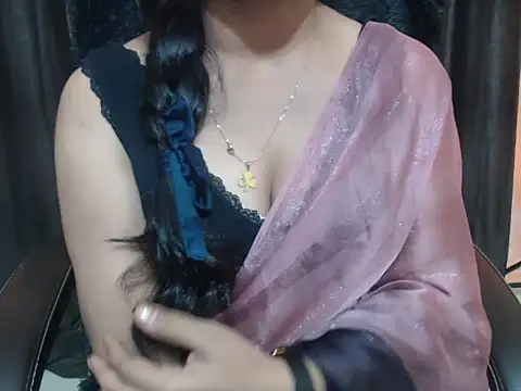 Kudi_Kiyara webcam