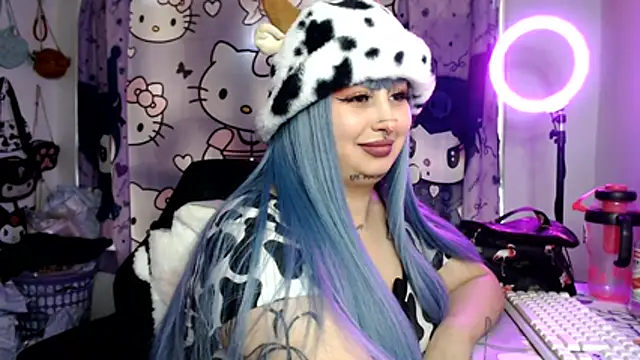 lussyevans24 live cam on StripChat