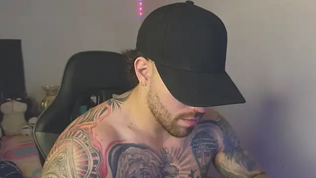 Ades_Lowe webcam