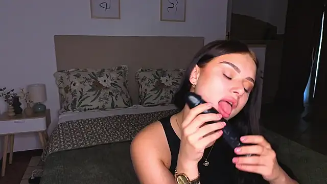 Silena_sky live cam on StripChat