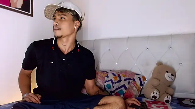 Angel_foxc13 webcam