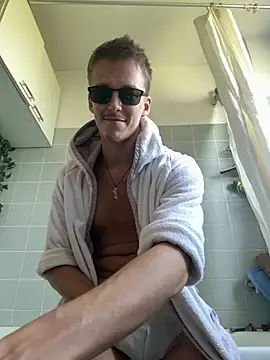 Toyjungee webcam