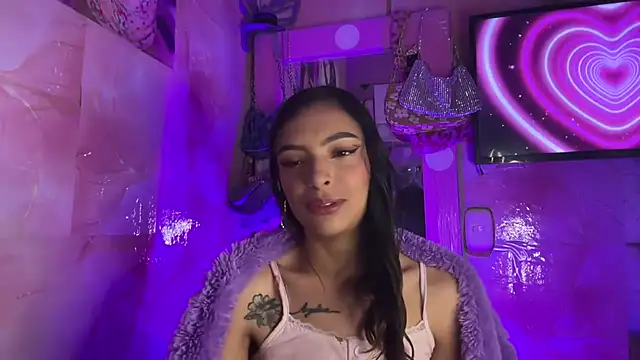 Skye_Moore webcam