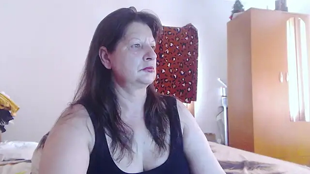 ExtasyMature webcam