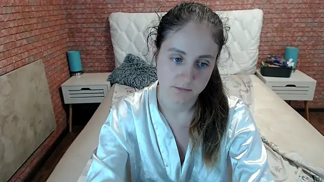 Holliy_Cooper webcam