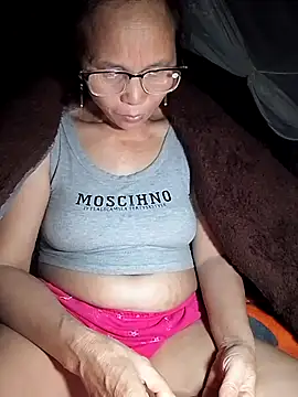 MissYourLove live cam on StripChat