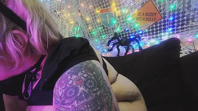 Hunniebunnie78 webcam