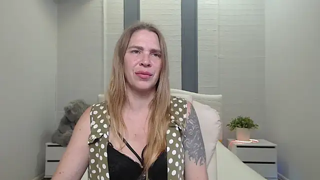 TessaDaybreak webcam