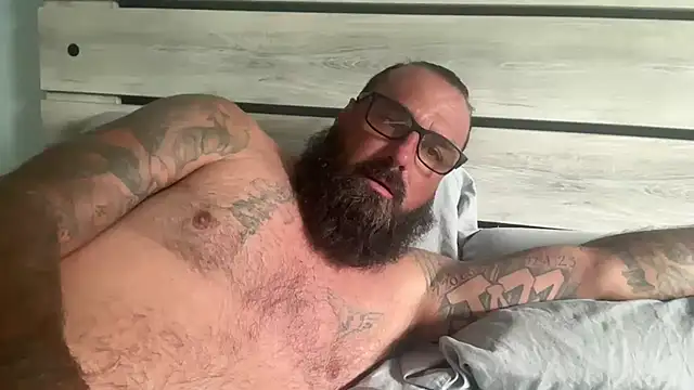 alphareign85 webcam