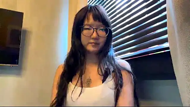 neonami webcam