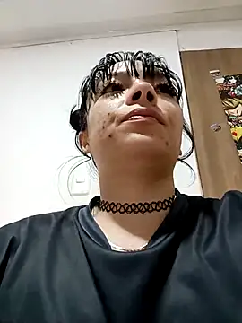 VALENTINA_SSQUIRT webcam