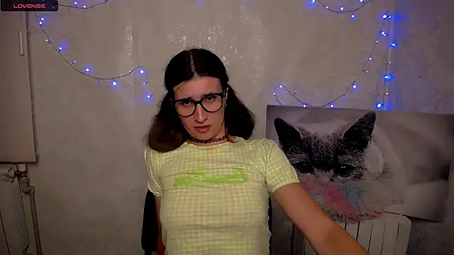MaryEm976 webcam