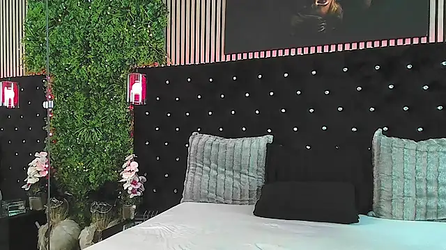InannaStar webcam