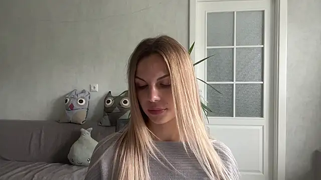 LaraineDomebo webcam